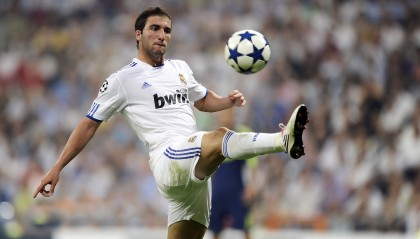 九游官网-高空绳索障碍挑战，锻炼身体与意志力